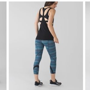 Lululemon Run: Inspire Crop II